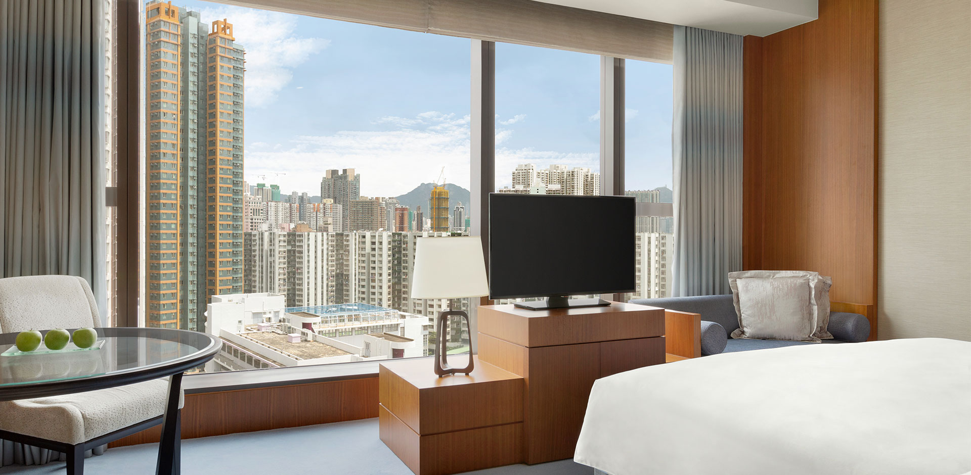 KHHK_Rooms_PremierCityViewRoom.jpg