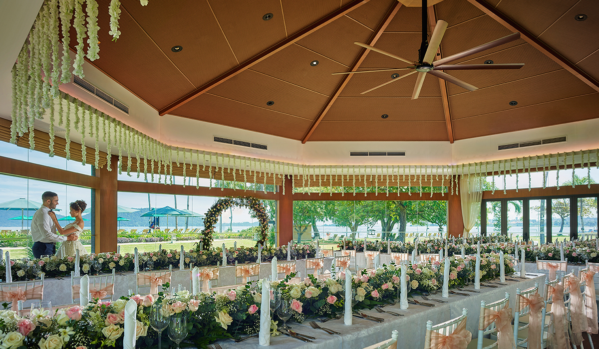 Beach Wedding In Kota Kinabalu Venue Space Shangri La S Tanjung Aru Resort And Spa