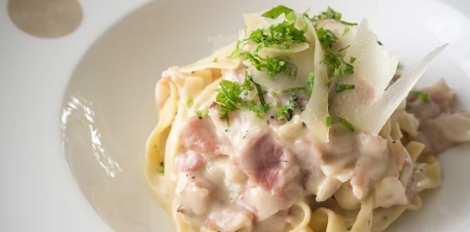 Феттуччине со сливочно-чесночным соусом