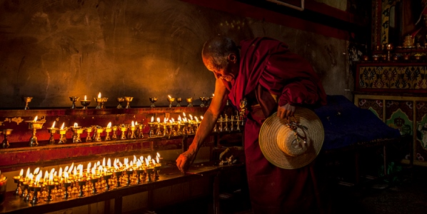 12-Tsongkhapa Butter Lamp Festival, Ganden Ngachu