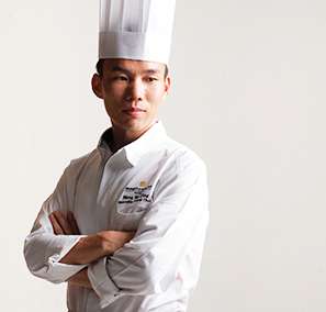 Wei Qing Wang Canton Road Shangri La At The Fort Manila