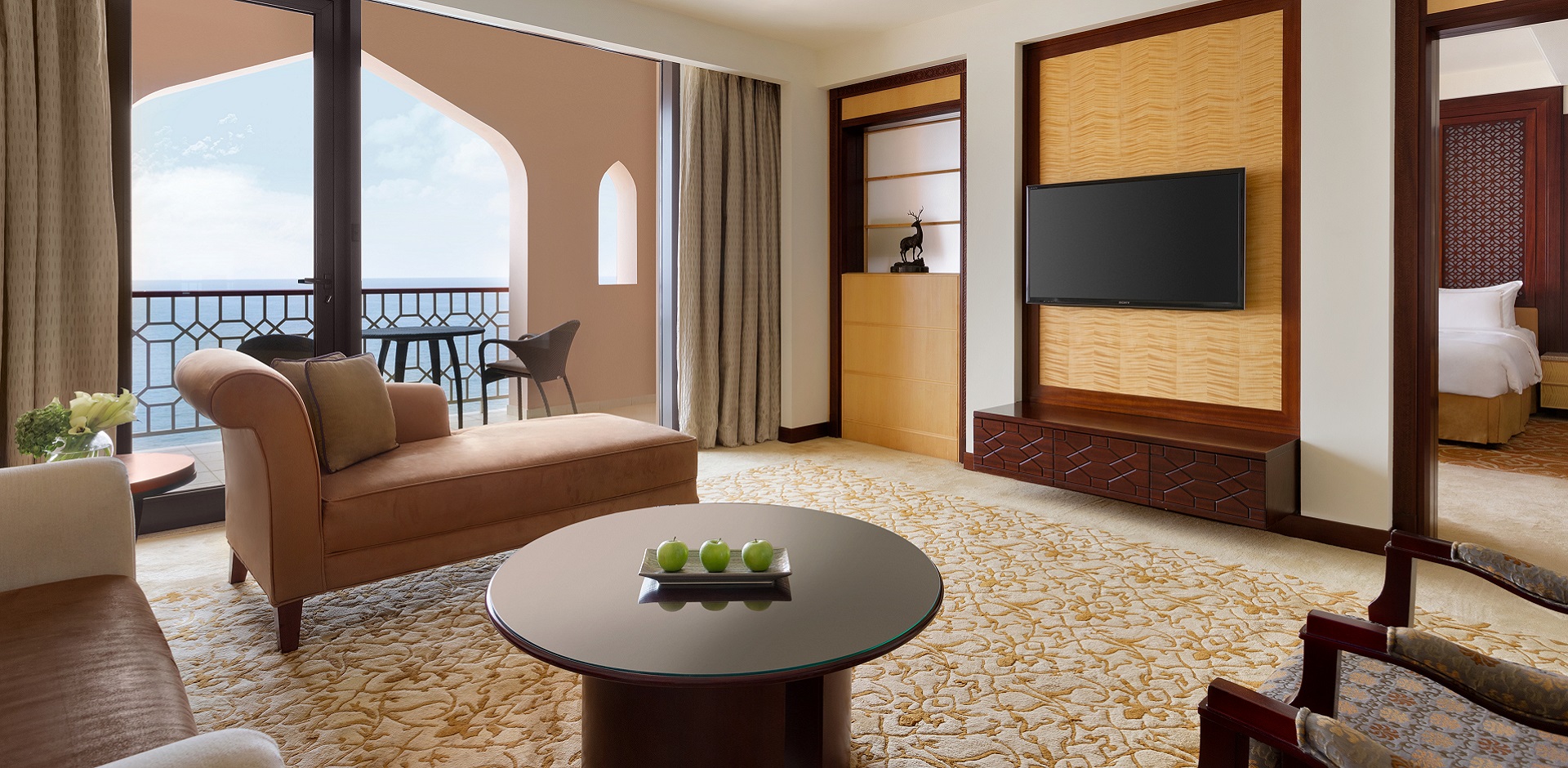 Luxury Hotel in Muscat - Shangri-La Al Husn Resort and Spa