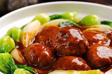 Braised Meatballs with Diced Abalone and Seafood in Brown Sauce