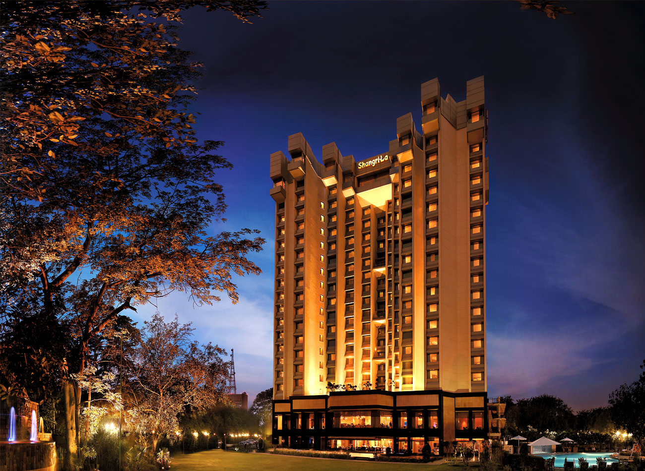 SLND-Bg-Exterior-Facade-Duck-Time