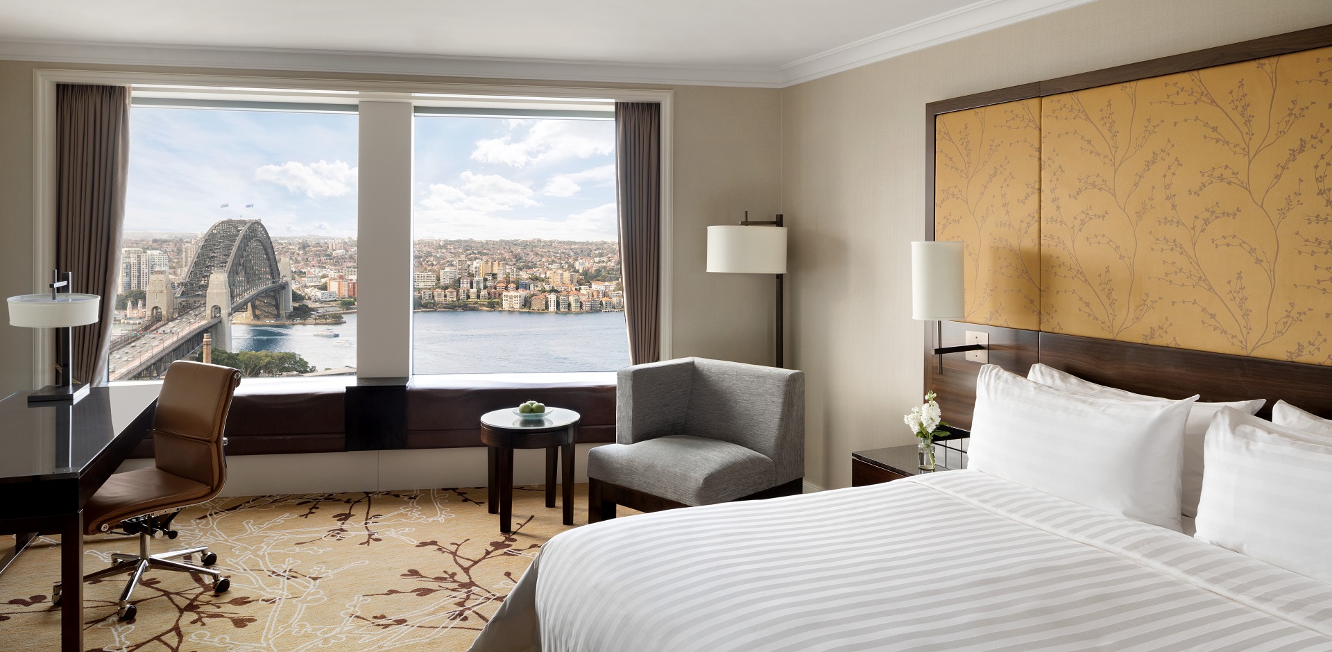 Executive Sydney Harbour Room Image ShangriLa Hotel Sydney