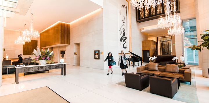 About Shangri La Hotel Vancouver