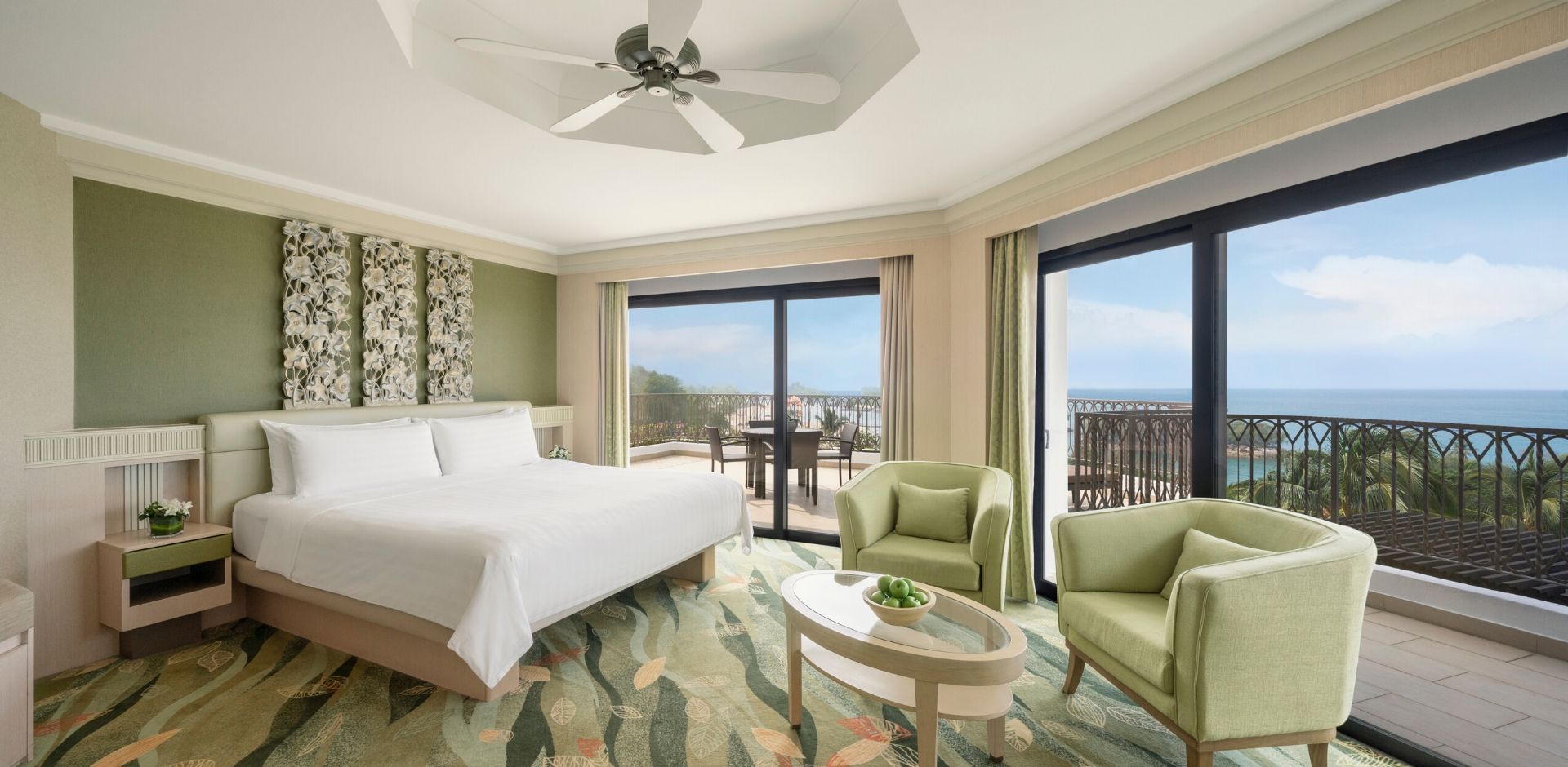 Rasa Sentosa Deluxe Sea View Suite