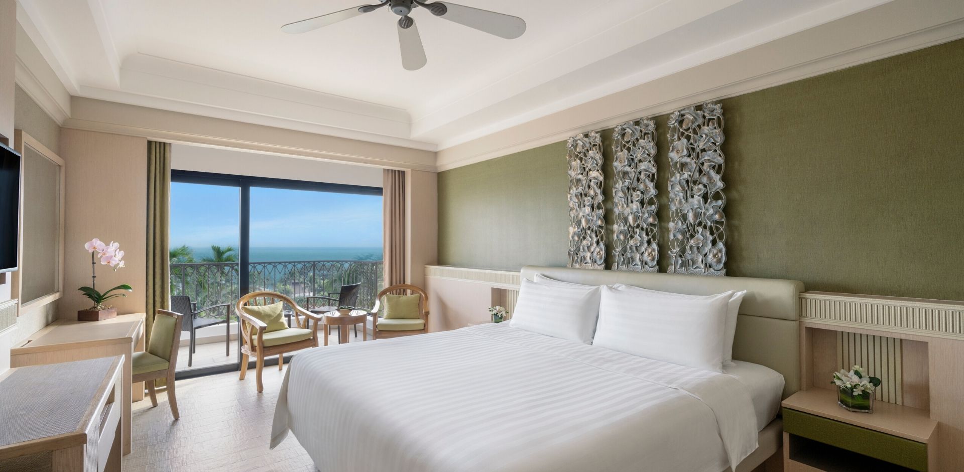 Deluxe Sea View Image Shangri La S Rasa Sentosa Resort And Spa Singapore