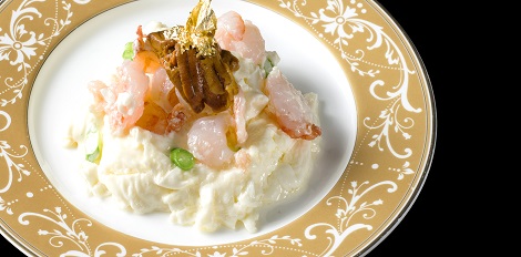 エビとうにのミルクと卵白炒め