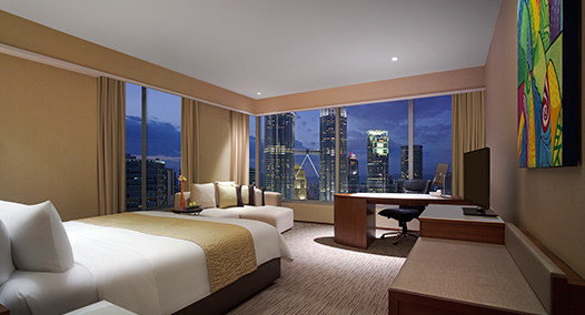 Traders Club Twin Towers View Room Traders Club Twin Towers View Room