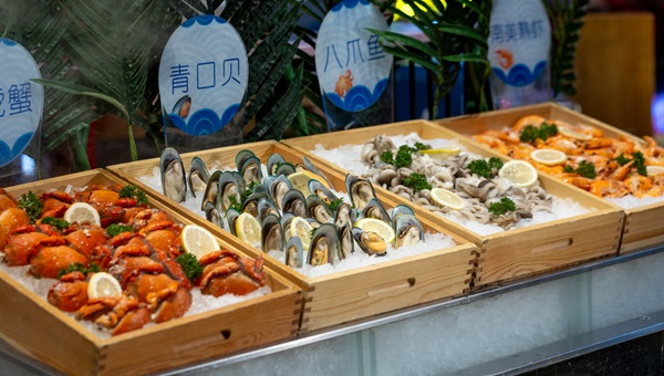 i カフェ丨世界の料理丨シャングリ・ラ 大連