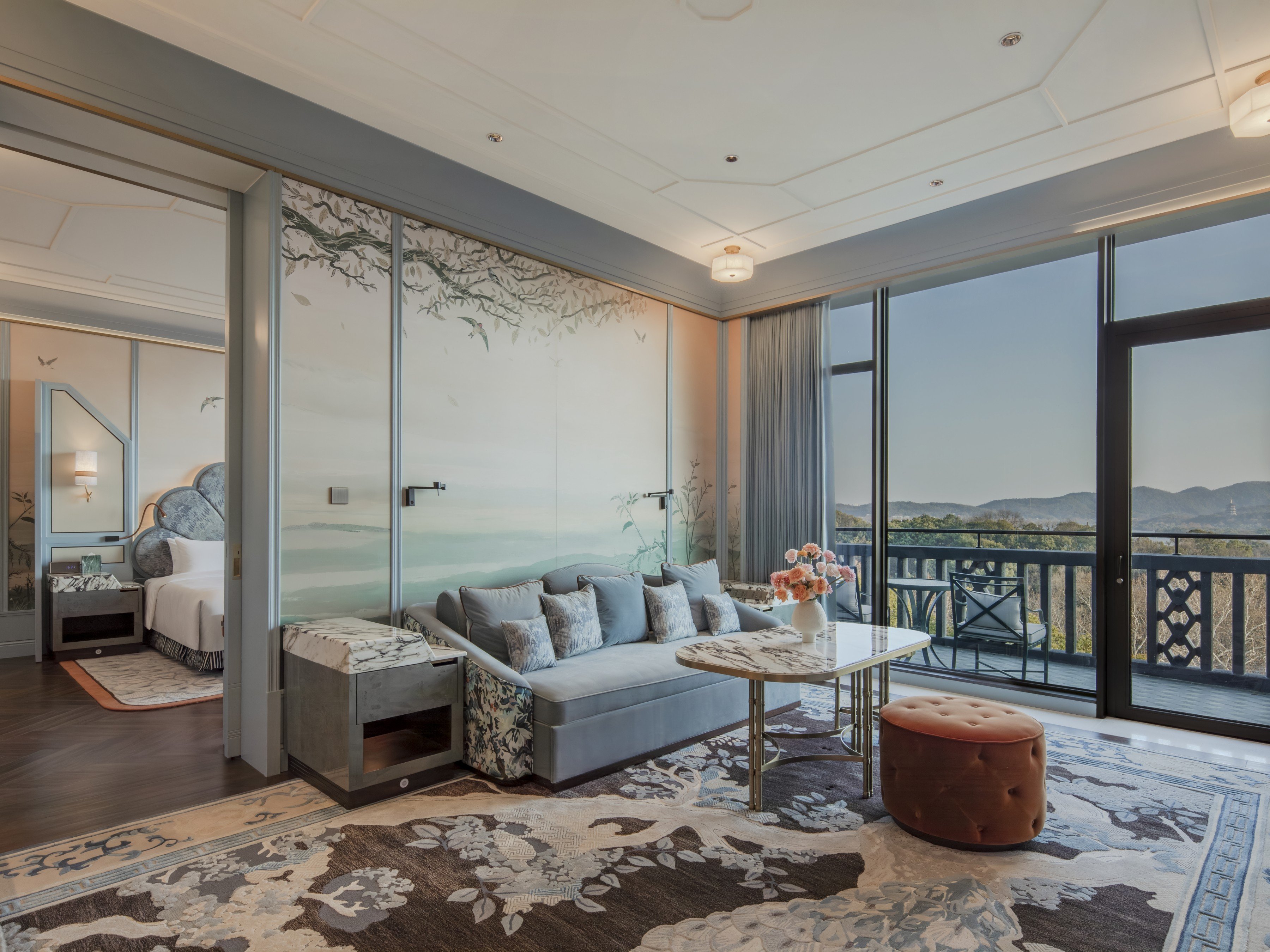 Bedroom at The Silk Lakehouse, Shangri-La Hangzhou