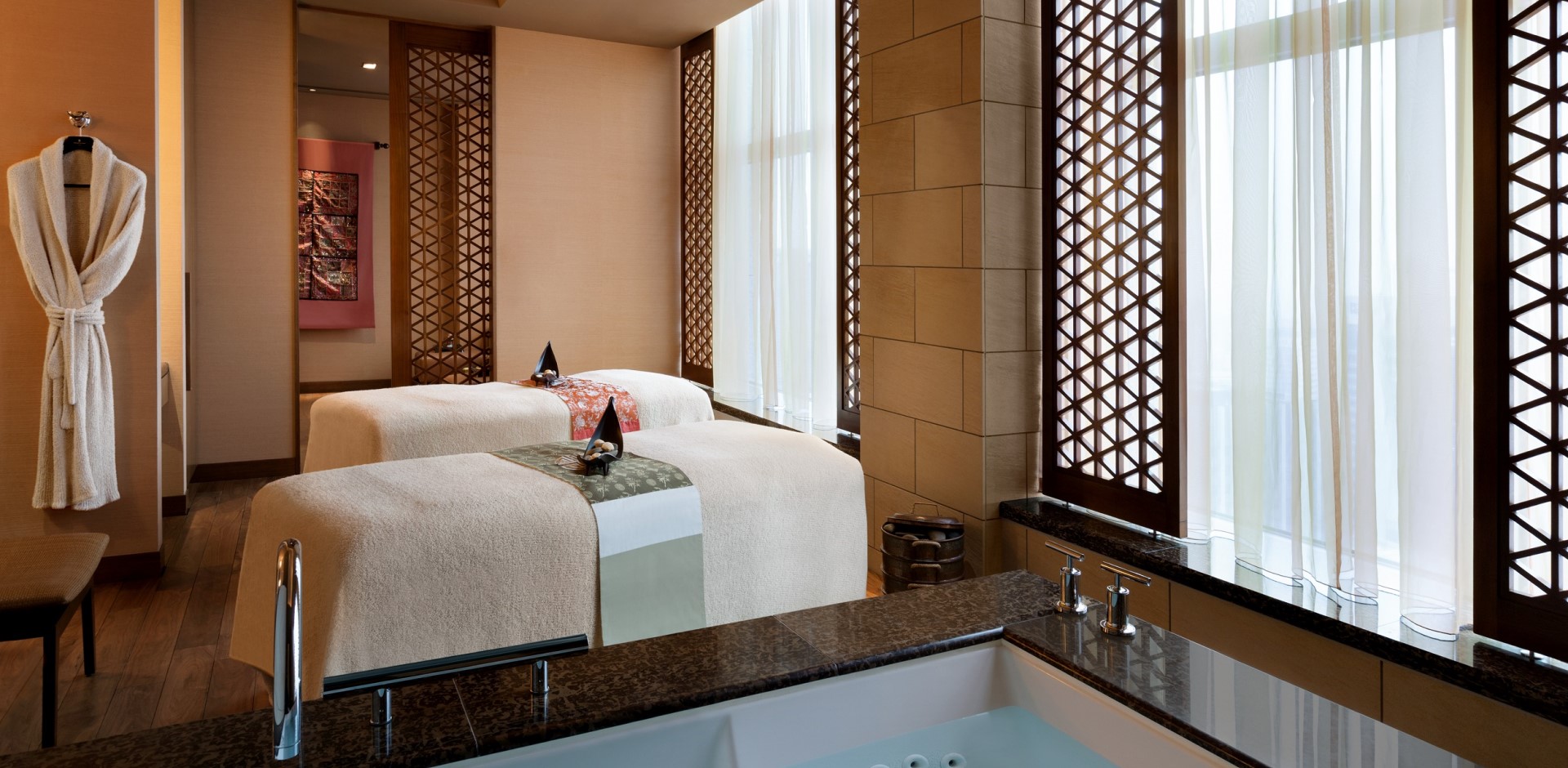 Luxury Hotel in 東京｜シャングリ・ラ 東京