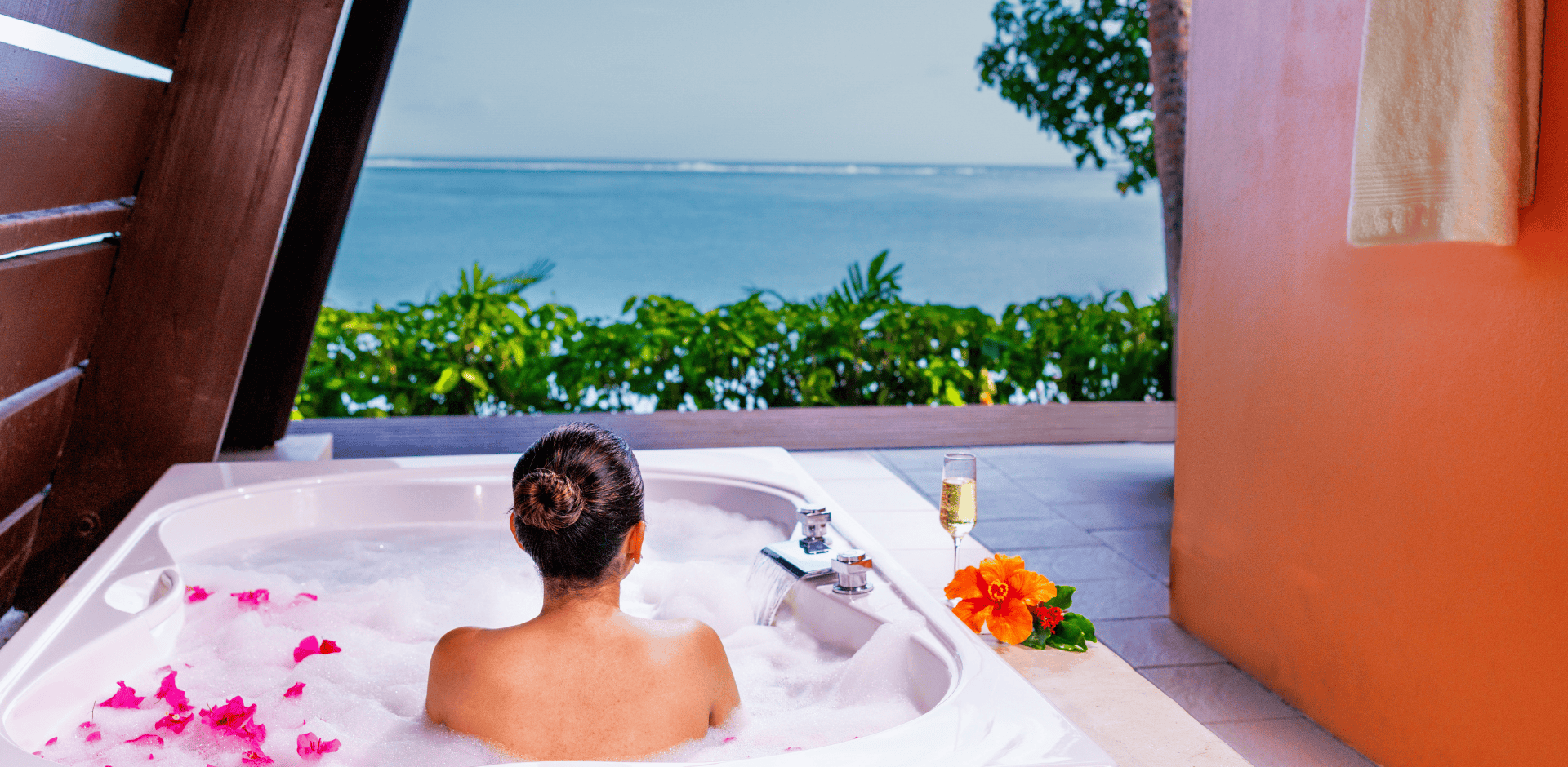 Luxury Hotel in ヤヌザ｜シャングリ・ラ ヤヌザ アイランド フィジー